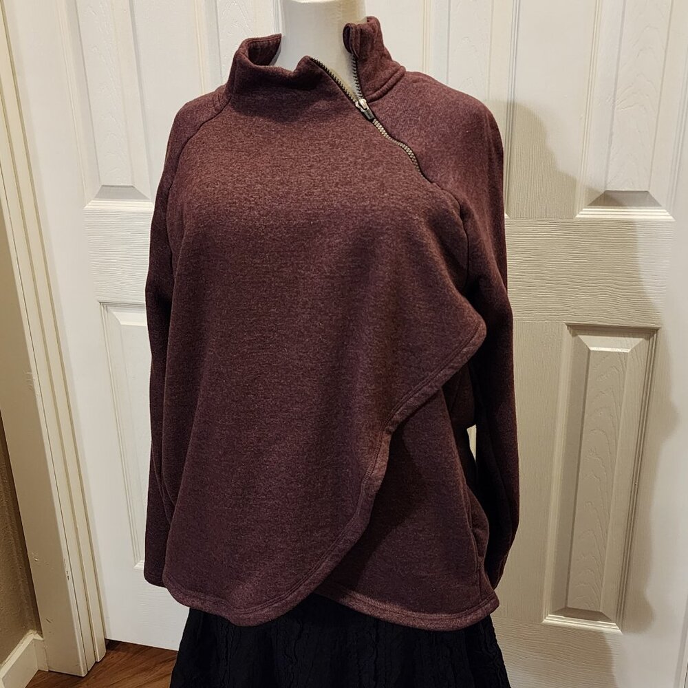 RBX Asymmetrical swing sweatshirt with zipper at neck - Burgandy